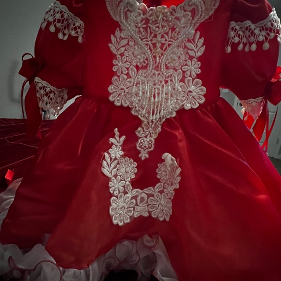 Red and white elegant dress - Picture 3 of 3